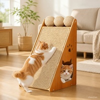 Griffoir et abri pour chat en bois, avec griffoir en sisal, 3 balles de jeu et découpe en forme de patte, pour chats d'intérieur