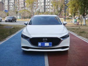 <span class=keywords><strong>Mazda</strong></span> <span class=keywords><strong>3</strong></span> Sedán <span class=keywords><strong>2020</strong></span> Bien Equipado |   2.0L Skyactiv, Cuero, Apple CarPlay, Confiable y Deportivo - Product Image 2