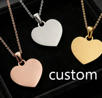 Collier avec pendentif en forme de cœur personnalisé, gravure au laser personnalisée, chaîne en acier inoxydable multicolores, cadeau personnalisé, bijoux