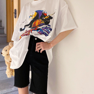 Shorts en jean noir délavé Huanqiu pour femme, ourlet effiloché, taille haute, coupe droite, décontracté, pour l'été - Product Image 3