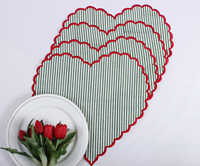 Napperons en coton rayés imprimés à la main avec bord festonné pour la décoration de table lors de dîners, fêtes et mariages, style ferme