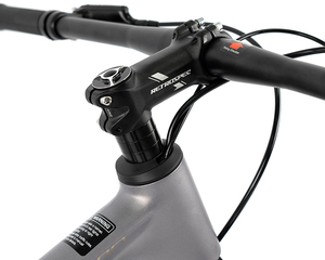 Bicicleta de Montaña MT390 Ligera con Cuadro de Aluminio y Frenos de Disco Hidráulicos, Directo de Fábrica - Product Image 4