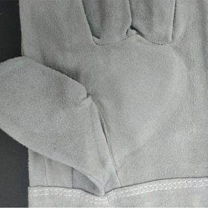Two Layer Cowhide Welding <b>Gloves</b> Heat Insulating High Temperature Resistant Short Leather For Welding Industry TIG Electric Gas - Product Image 1