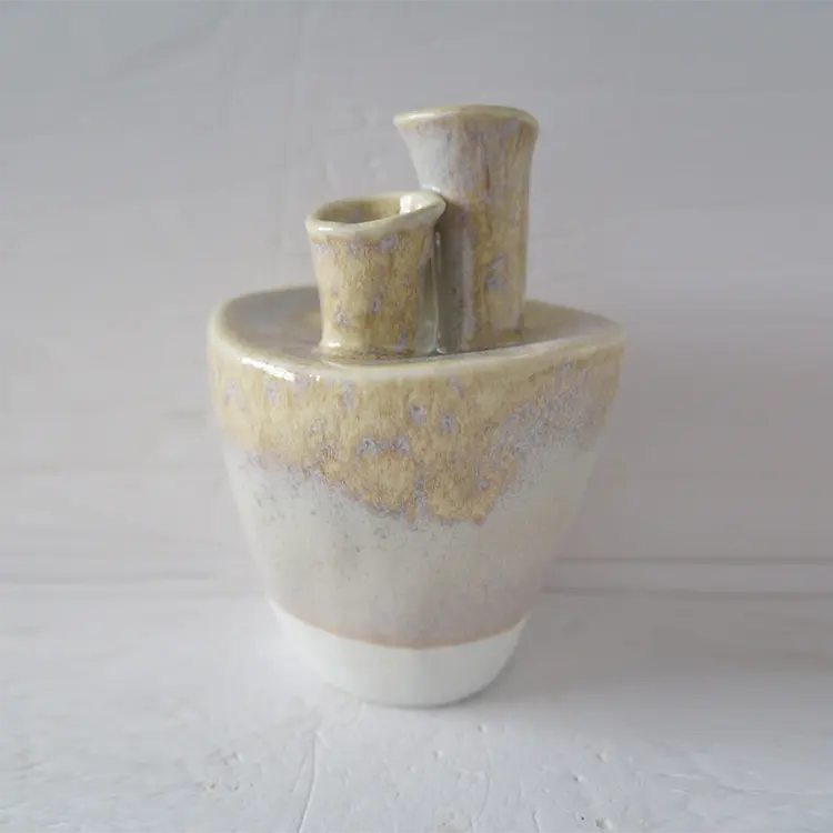モダンな家の磁器の装飾花瓶-抽象的なフラワーアレンジメントアンティークアールデコデザインのクリエイティブなベージュのセラミック花瓶