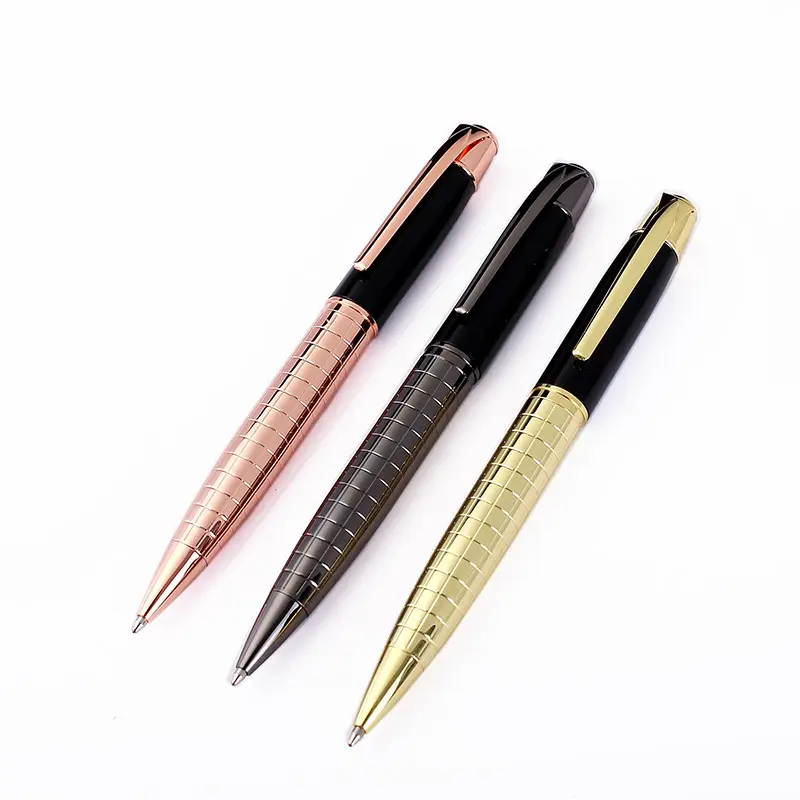 Custom Logo Engrave Medium Ball Point 1.0ミリメートルSmooth Writing Metal Executive Business Office Gift Ballpoint Pens Gun Black Pens