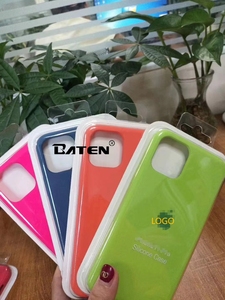 เคสโทรศัพท์ซิลิโคนหนา 2 มม. พร้อมตัวป้องกันกล้อง พร้อมกล่องบรรจุภัณฑ์ สำหรับ iPhone 14 Pro จัดส่งรวดเร็ว - Product Image 5
