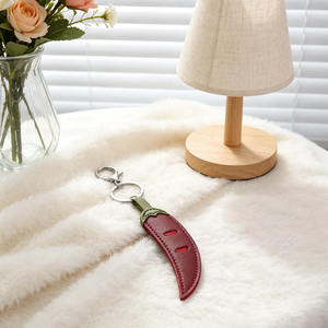 Breloque de sac en PU en forme de verre à vin tendance, support anti-perte pour lunettes, clip mignon pour lunettes de soleil, porte-clés en forme de coupe à cocktail, pendentif pour sac à dos - Product Image 4