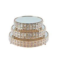 Présentoir en métal doré avec perles en cristal, support élégant de gâteau de mariage et décoration, style cour de luxe, offre spéciale, 1 pièce