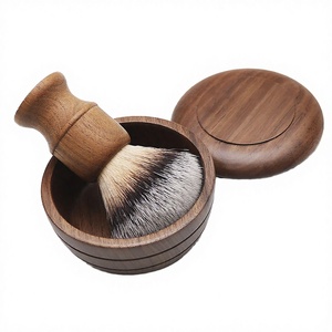 Jabón y Brocha de Afeitar Ecológicos Populares en la UE, en Caja de Madera de Nogal, para el Cuidado de la Barba - Product Image 2