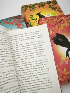 Libro de ficción Los Juegos del Exilio Deluxe - Product Image 4