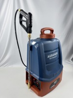 Agrarische 15L rugzakspuit met accu, verstelbare spuitmond, 67psi max. druk, lange batterijduur, automatische pomp voor