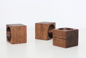 Organisateur de cuisine : Support individuel en bois pour œufs, en chêne et noyer, pour la restauration fine, OEM - Product Image 4