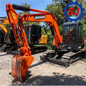 Oferta Especial: Excavadora de Orugas Usada Doosan DH60-7 de 6 Toneladas con Motor Coreano, Bomba de Engranajes Kawasaki y Cucharón de Excavación - Product Image 6