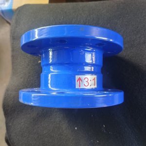 Vanne de réduction de pression 1/2 po en fonte ductile à bride, type régulateur pour traitement de l'eau - Product Image 1