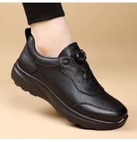 Nouvelles chaussures de marche noires pour hommes, design luxueux, cuir PUe, chaussures de jogging tendance, meilleure qualité