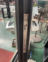 Porte pivotante de sécurité extérieure en aluminium Porte pivotante d'entrée moderne en aluminium noir avec système de verrouillage allemand Hoppe