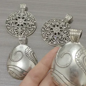 Joyería moda Miao plata estilo étnico DIY accesorios plata antigua gota de agua colgante collar al por mayor