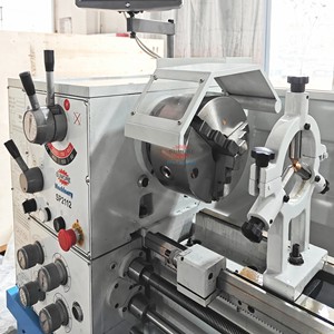 Torno Manual Paralelo Universal SP2112, Torno Manual Sumore de 1000 mm - Product Image 4