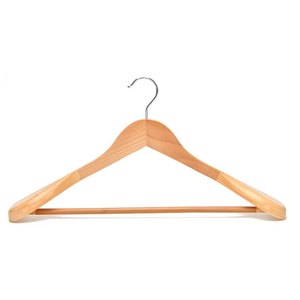 Appendiabiti in legno a spalla larga di colore naturale per giacche cappotti da uomo - Product Image 2