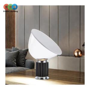 En stock <span class=keywords><strong>abat</strong></span>-<span class=keywords><strong>jour</strong></span> rond en verre <span class=keywords><strong>lampadaire</strong></span> en métal chambre à coucher lampes décoratives LED modernes pour tables de chevet - Product Image 1