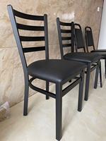 Chaise de bar en métal noir avec dossier, hauteur de comptoir, pour bars à domicile et cuisines, chaise de bar pour hôtel