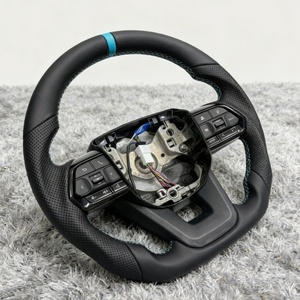 Volante de Cuero Personalizado de Alta Gama en Oferta para Toyota Corolla LC300 Hilux Fortuner Serie Land Cruiser - Product Image 4