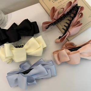 Élégantes pinces à cheveux classiques en forme de banane pour femmes, style princesse français, accessoires pour cheveux avec nœud, couleur unie, en plastique et tissu - Product Image 2