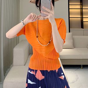 PY 2026 Elegant Style Miyake Pleated Crew Neck Short Sleeve Loose Fit Eco-Friendly Women's Casual <b>Top</b> Bulk Wholesale Online - Product Image 2