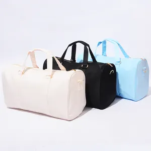 旅行バッグナイロンダッフルバッグ旅行女性用様々なダッフルバッグを使用して耐久性のある高品質