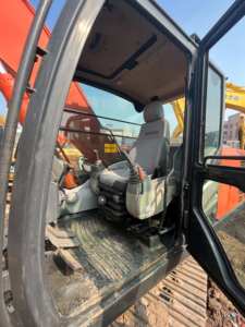 รถขุด Hitachi Zaxis 200-5G ปี 2023 ใช้งานน้อย 20 ตัน มอเตอร์ 0.6 ลูกบาศก์เมตร บุ้งกี๋ขนาด 0.6 ลูกบาศก์เมตร ยี่ห้อ Kawasaki สำหรับงานก่อสร้างและเคลื่อนย้ายดิน - Product Image 5