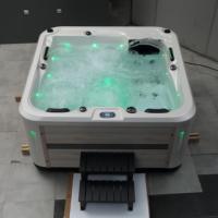 Jacuzzi Premium para el Hogar, 60 Jets, Panel Balboa, Música Bluetooth, Luz LED de Colores, Desinfección con Ozono, para Patio