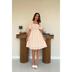 Robe d'été décontractée à motif carré orange, coupe trapèze, taille naturelle, col carré, tissée et respirante - Product Image 3