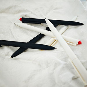 Stylo gel en forme de cœur, papeterie de bureau, stylo à bille rotatif en plastique, largeur d'écriture 0,5 mm - Product Image 5