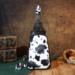 2025กระเป๋าคาดอกลายวัวแกะสลักแบบย้อนยุคใช้ได้จริง - Product Image 2