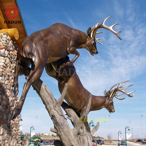 Sculpture d'animal de grande taille pour jardin en plein air, statue de cerf en bronze à vendre - Product Image 3
