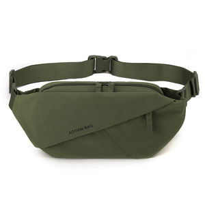 Sac banane de sport pour homme en nylon imperméable avec plusieurs poches, fermeture éclair et sangle réglable, idéal pour les activités de plein air - Product Image 4