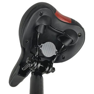 Cubiertas universales para soporte de bicicleta con etiqueta de aire, accesorios para ciclismo, localizador de montaje de asiento de bicicleta, cubierta protectora de plástico antipérdida - Product Image 4