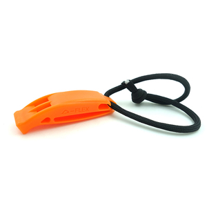 Silbato de Emergencia para Supervivencia al Aire Libre DPR Safety con Cordón de Supervivencia, Listo para Enviar - Product Image 1