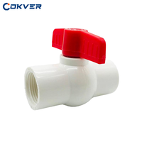 Vanne à boisseau sphérique UPVC COKVER durable, résistante au chlore, à raccordement à bride pour applications industrielles à haute pression d'eau