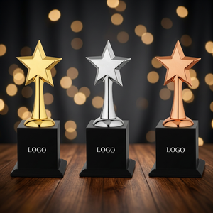 Trofeo Estrella de Calidad Premium con Acabado Brillante para Funciones y Ceremonias de Premiación - Product Image 1