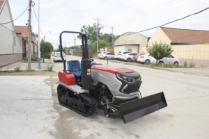 Matériel agricole, tracteur à chenilles 4 cylindres 60 ch à vendre - Product Image 3