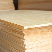 Planches en bois de pin de construction de qualité supérieure en gros, bois de pin naturel, bois massif