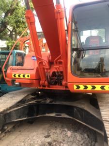 Excavatrice d'occasion DH220-7 Doosan avec moteur Cummins, poids en service de 22 tonnes, type mobile roue/chenille - Product Image 5