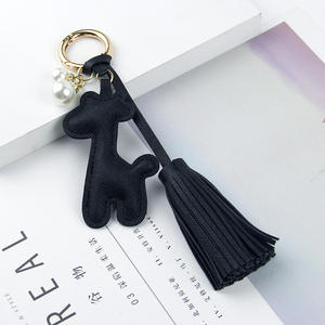 Gantungan Cermin Mobil Jerapah Kreatif dengan Rumbai Mutiara Dekorasi Interior Mobil yang Modis Gantungan Kunci & Aksesori Tas yang Lucu - Product Image 5