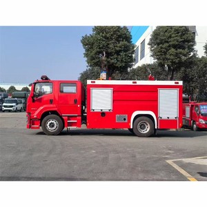 Camion de pompiers Isuzu GIGA 4x2 avec réservoir d'eau et de mousse de 8 m³, extincteur, pompe à incendie - Product Image 1