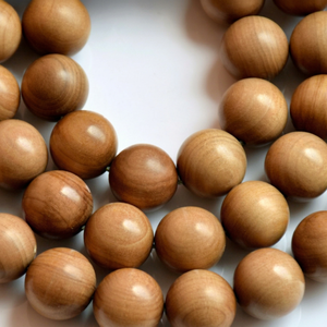 Perles de Mala en bois de santal pour artisans DIY, finition lisse, écologiques, parfum boisé doux, plusieurs tailles pour macramé et bijoux faits main - Product Image 1