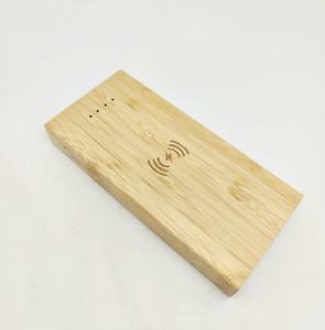 Estación de carga inalámbrica 3 en 1 Natural Bamboo Melody con puerto tipo C Adaptador de fuente de alimentación 15W/10W/5W - Product Image 2