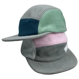 Desain topi berkemah Logo datar Anda sendiri 5 Panel dapat disesuaikan Snapback kosong topi Kemah Multi Warna
