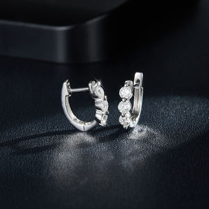 Pendientes de Oro Blanco para Mujer con Moissanita de 3mm-4mm y Acabado Plateado - Product Image 5