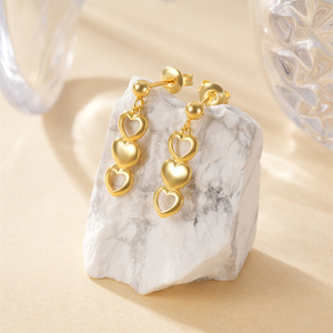 ROXI Pendientes Minimalistas de Plata de Ley 925 con Forma de Corazón Hueco - Product Image 4